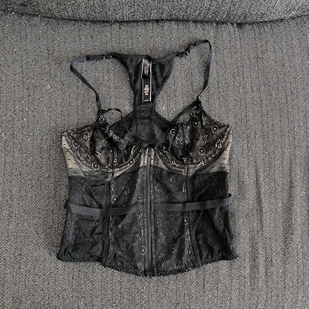Victoria secrets, black bralette, size 34C.